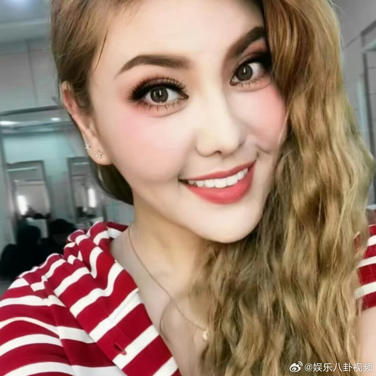 从嬉皮笑脸到严肃认真，图雅姐的突破我看到了！乌兰图雅 半永久嬉皮笑脸都累没了乘风