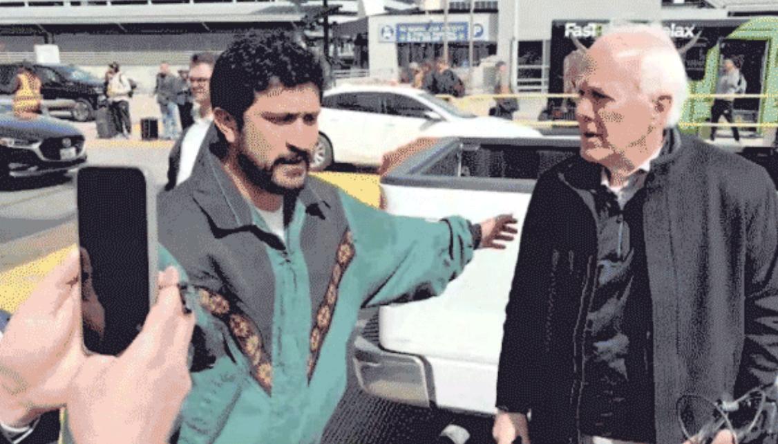 送汉堡VS要工资！美两党议员科宁与卡萨机场“互怼”，国土安全部停摆苦了谁？

近