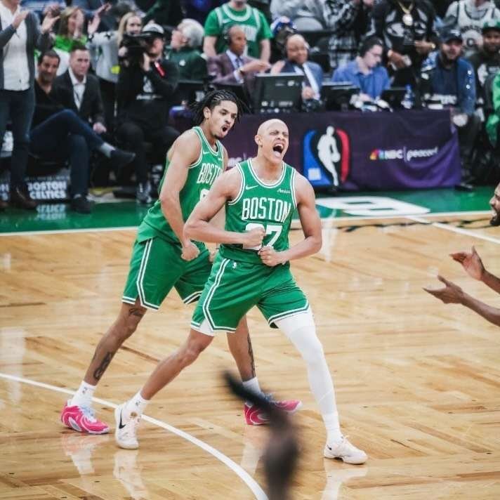 在被问及如何在保持心态冷静与发挥角色所需能量之间取得平衡时，沃尔什表示：“这是一