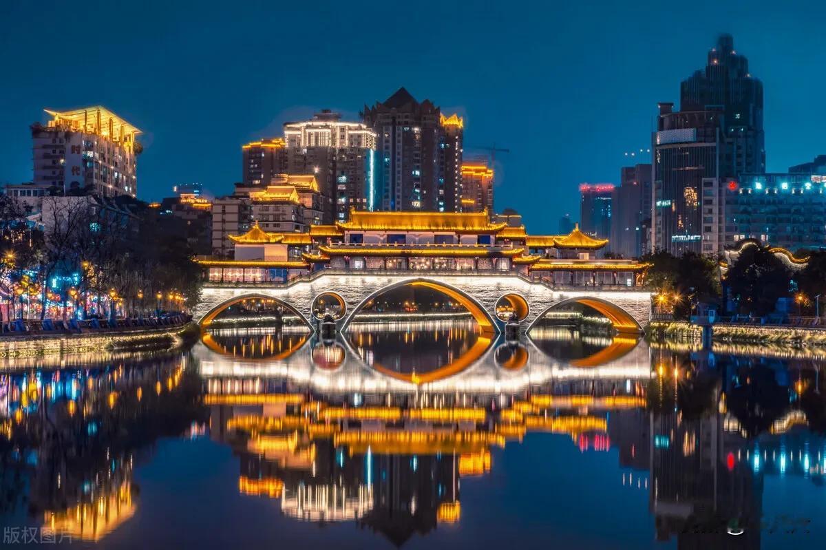 #秋日生活记录#《一口气读懂成都八大世界之最背后的故事》

朋友们，今日咱们来叙