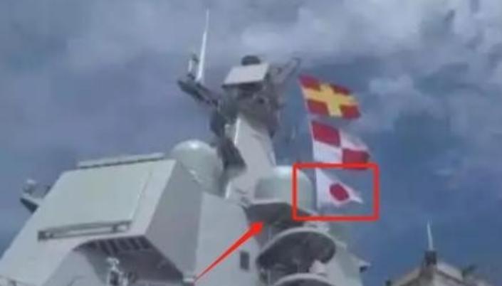 山东舰海试为啥要悬挂“日本国旗”？说句你不敢信的，国产航母想在海上航行，估计还真
