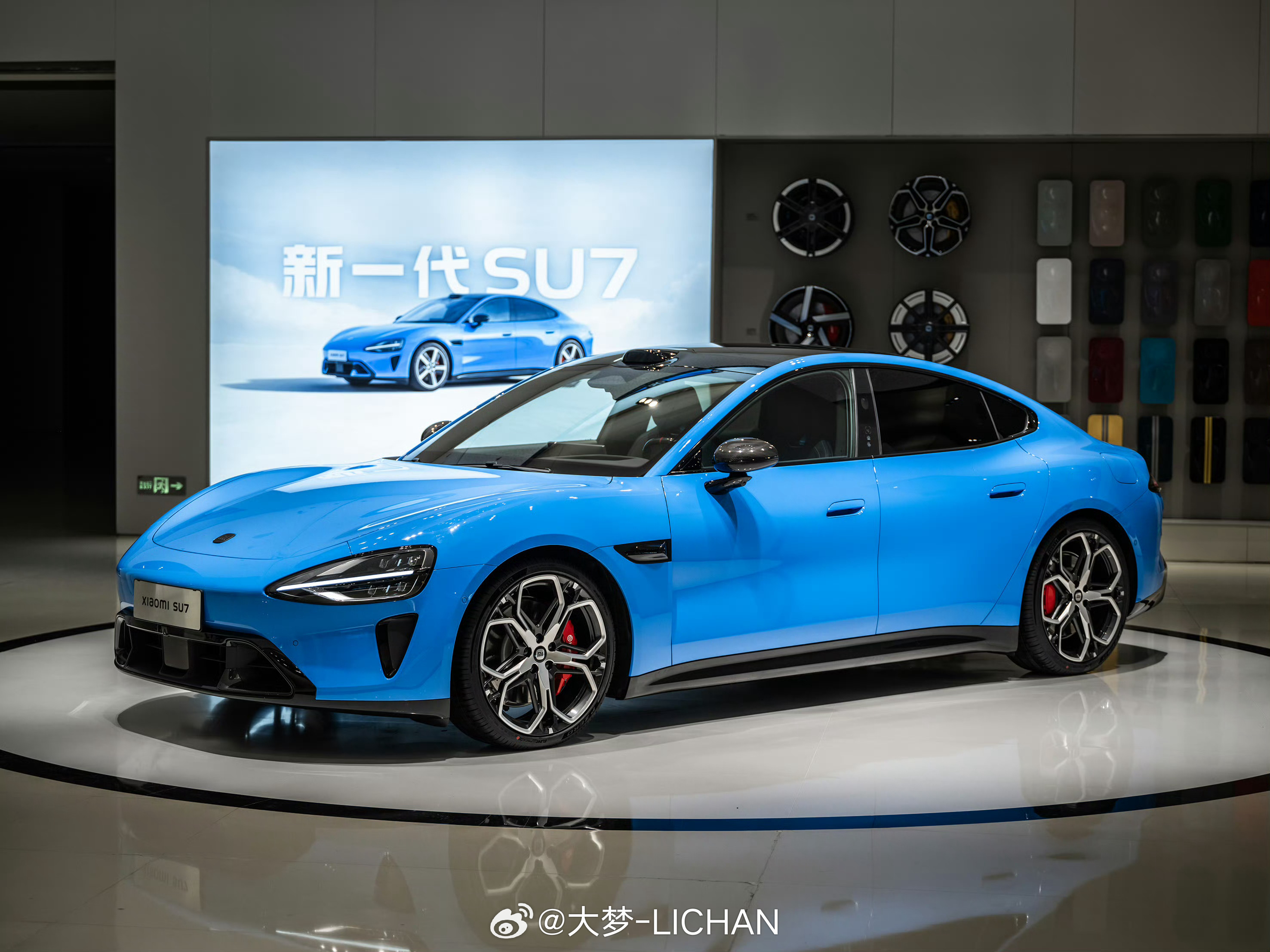 新一代SU7 其实我也试驾完了，看到大家都在说，我也来说两句。我看完这台车之后，