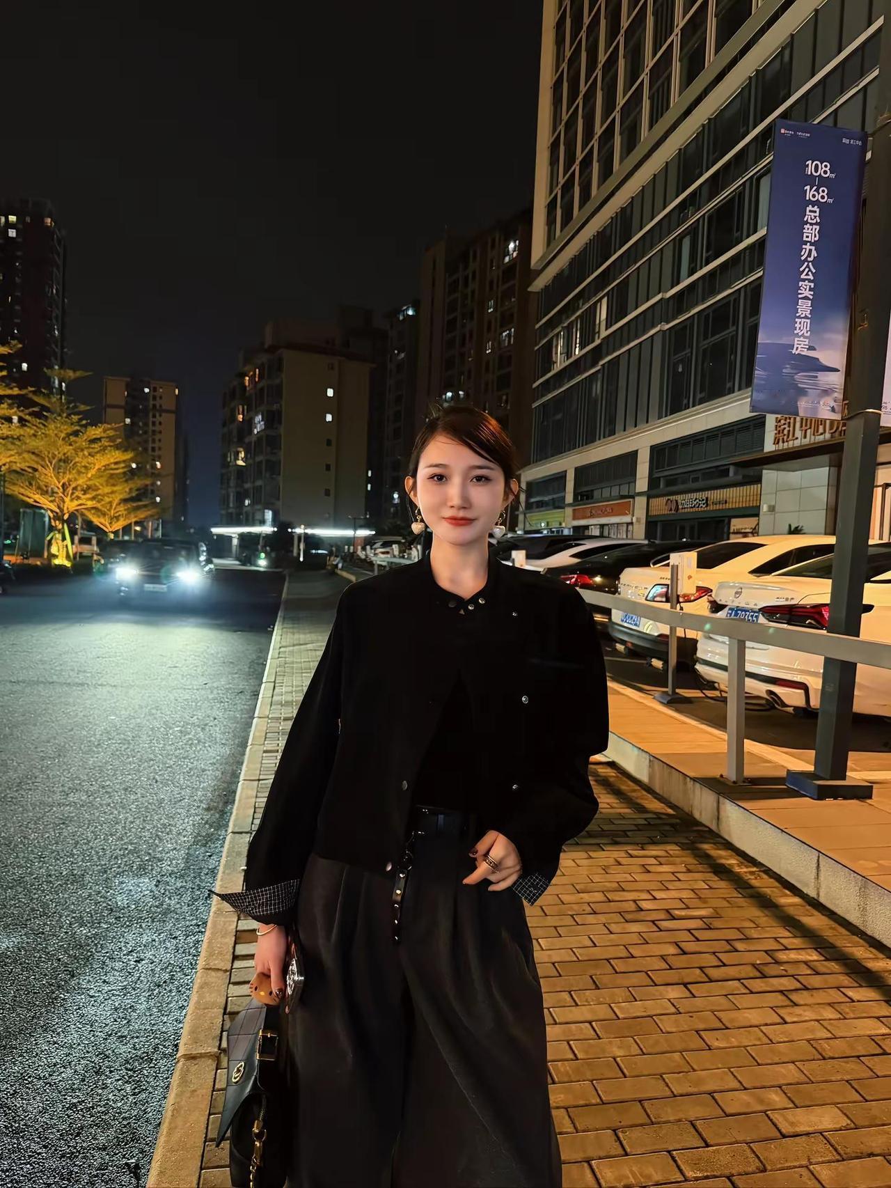 平时专场的作品都是拍视频，这一次想着说拍照片会不会看的更清楚一些呢，拍照片你们感