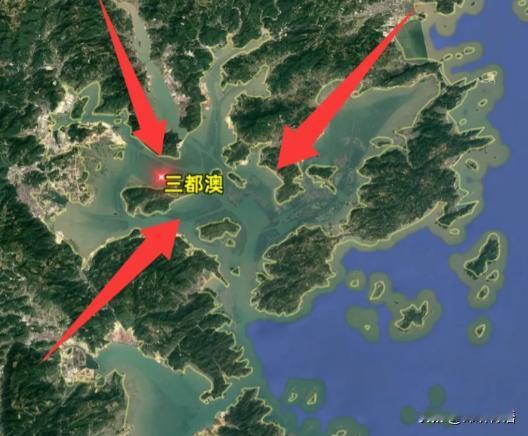 中国发现一个能停靠上百艘航母的深水港，位置太关键了！
 
你敢信吗？在咱们国家的