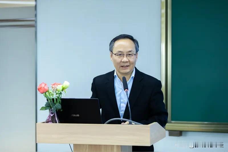 被免去金监总局一把手，又被罢免全国人大代表职务，李云泽有了新消息

近日，四川省