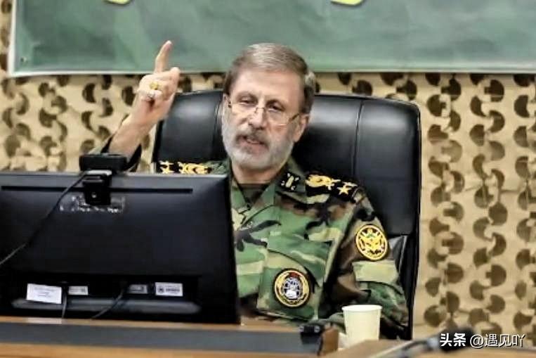 伊朗撂下死命令：一步踏进，便是绞肉机
 
伊朗军队总司令哈塔米这回是真把狠话撂在