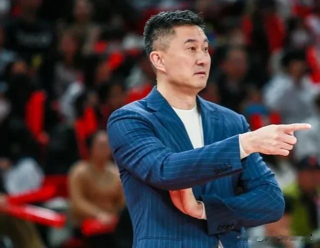 CBA，辽宁104-97广东，赛后杜峰：我们这一个赛季都没有感受到过主场优势，辽