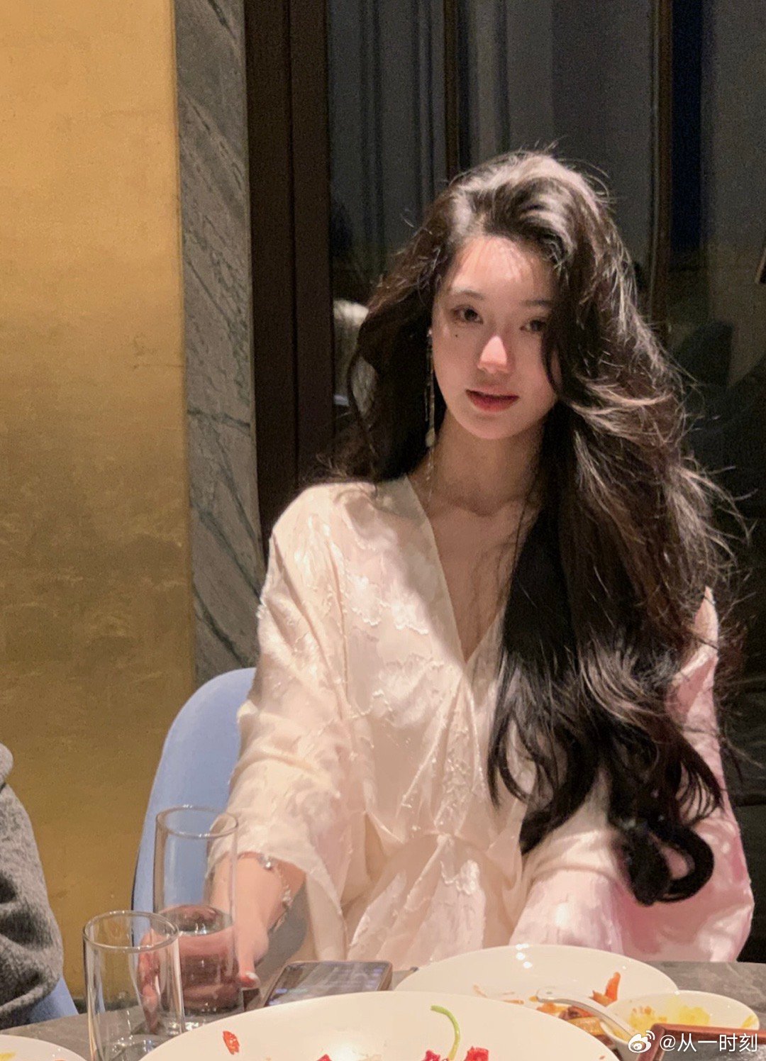 婚礼前夜和家人朋友们一起度过有点想念当时期待又安静的心情 ​​​