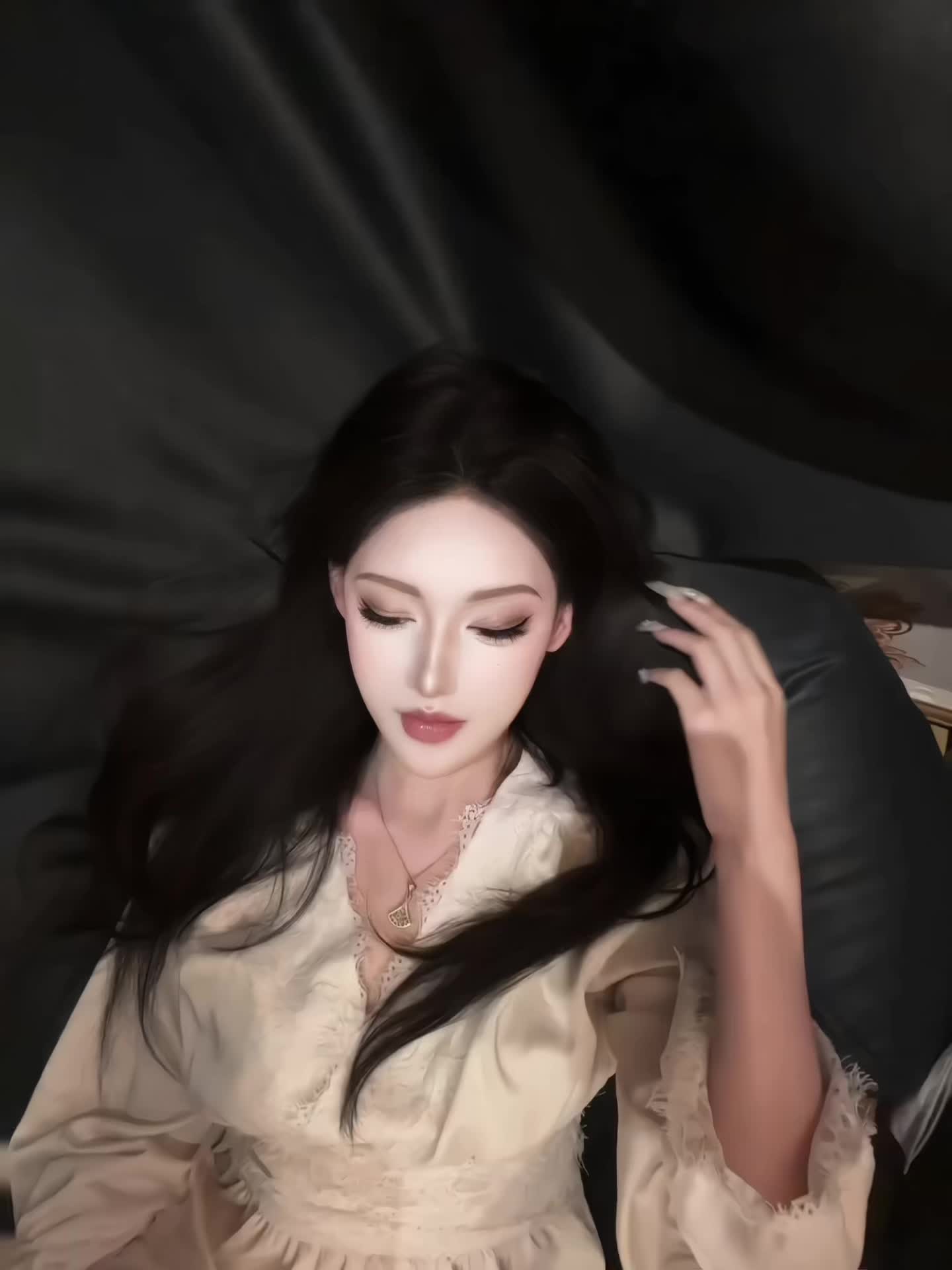 故地重游难免想到你