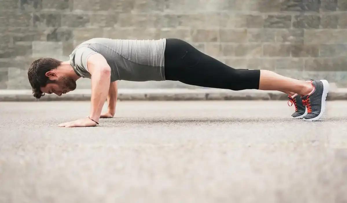 最近几年，心梗脑梗在中国年轻人身上也频频出现，前几天还正常上班，突然就倒下，让人