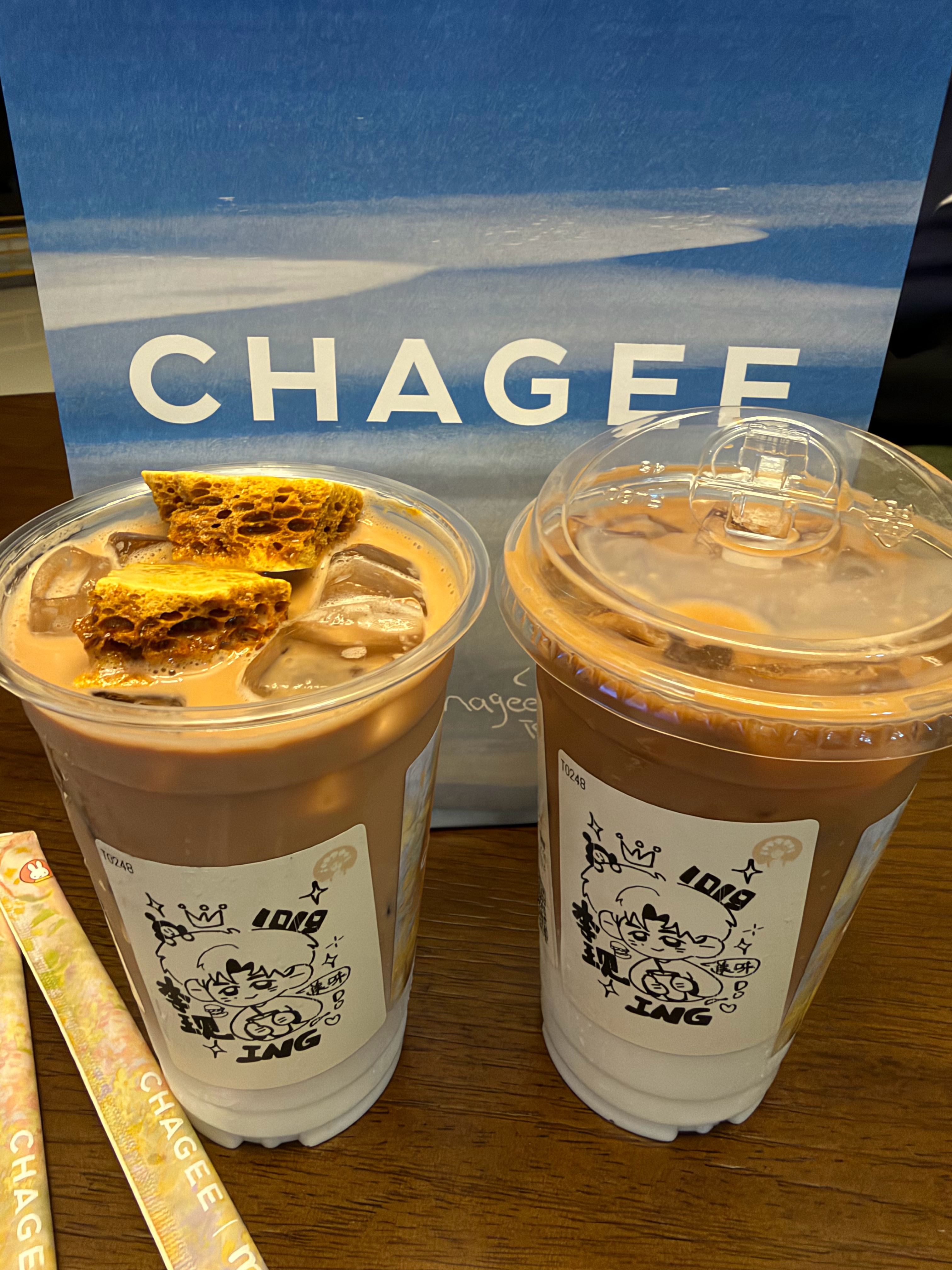 最近和李现霸王茶姬一起度过 ​​​