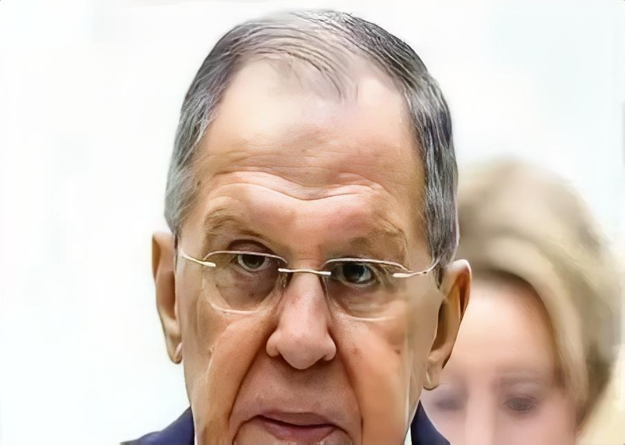 俄罗斯的真正死敌，不是美国，也不是德国。
 
是那个200年来，每当你要推开世界