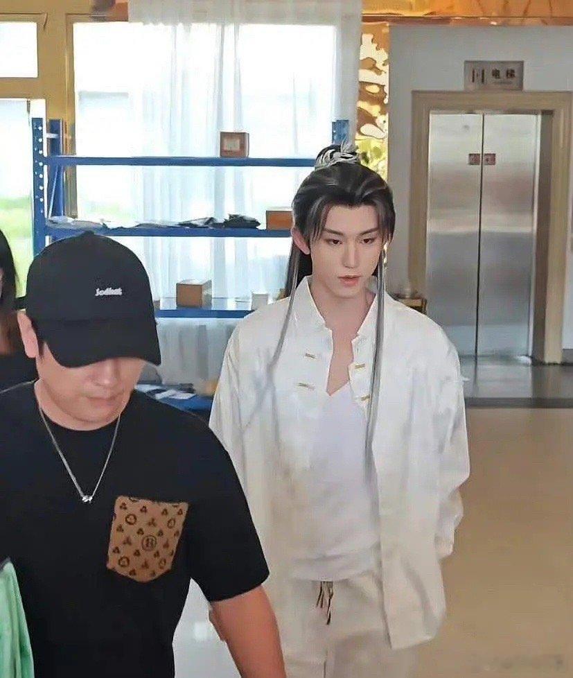 引灯诀男女主出妆的路透[举手] ​​​