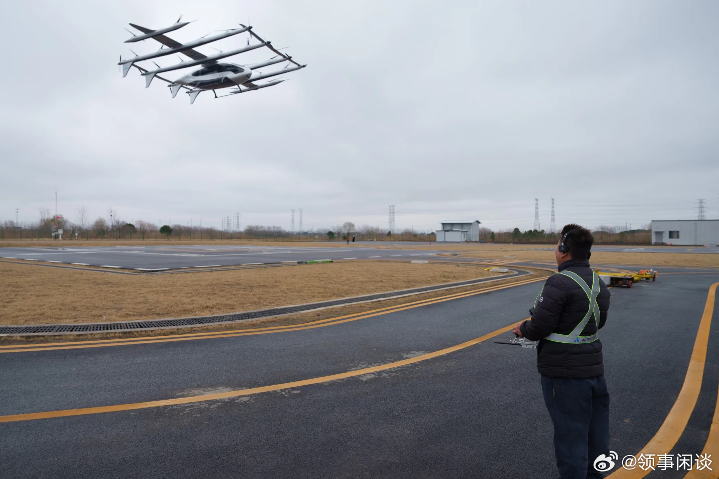 【中国的十人座电动飞机“Matrix”揭示了飞行出租车可以达到的规模】（美联社）