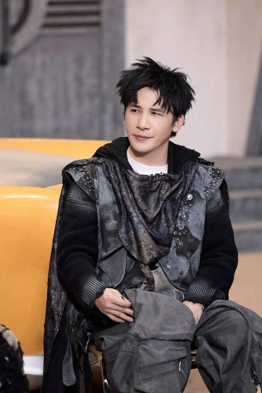 大张伟我没那么爱你王勉疯狂脑补深情大戏，结果被大张伟一句直球瞬间戳破，浪漫滤镜碎