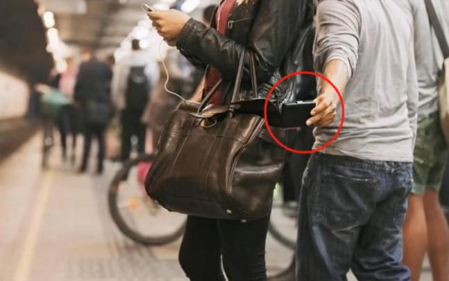 听说在欧洲，小偷之间居然有个不成文的规定，能偷中国游客的钱和东西，但绝对不能碰中