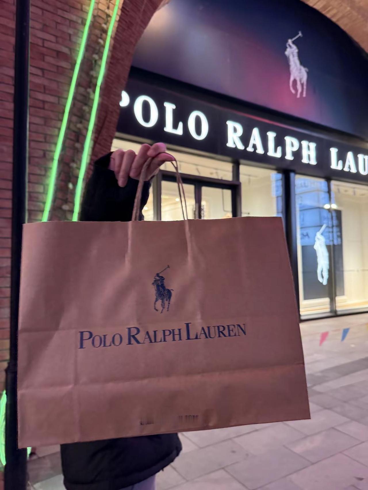 其实我一直觉得被女朋友送Ralph Lauren是一件很普通的事情，不理解为什么