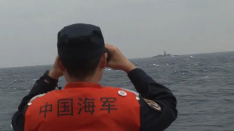 那些拿台湾问题大做文章的国家，蓄意制造矛盾与紧张氛围。说白了，还是因为我们不够强