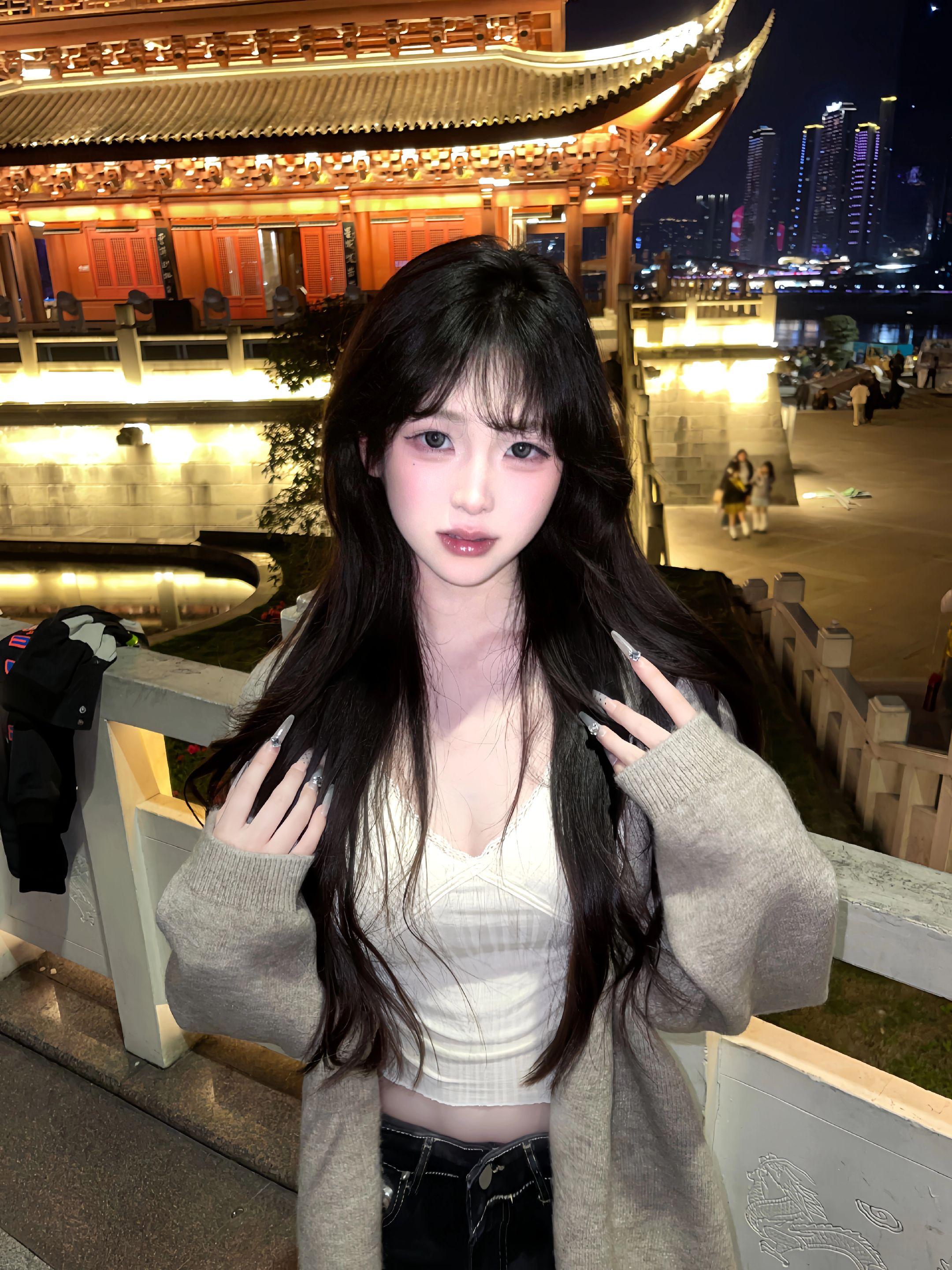 你撑把小纸伞 叹姻缘太婉转