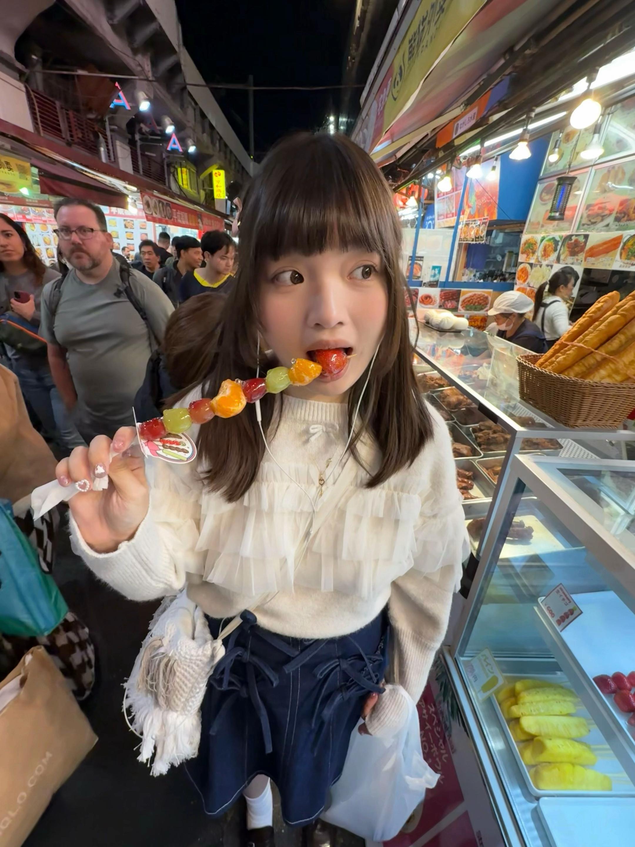 我们之间到底是不是可以吃醋的关系 如果不可以，那来点酱油呢？芥末呢？蛋...