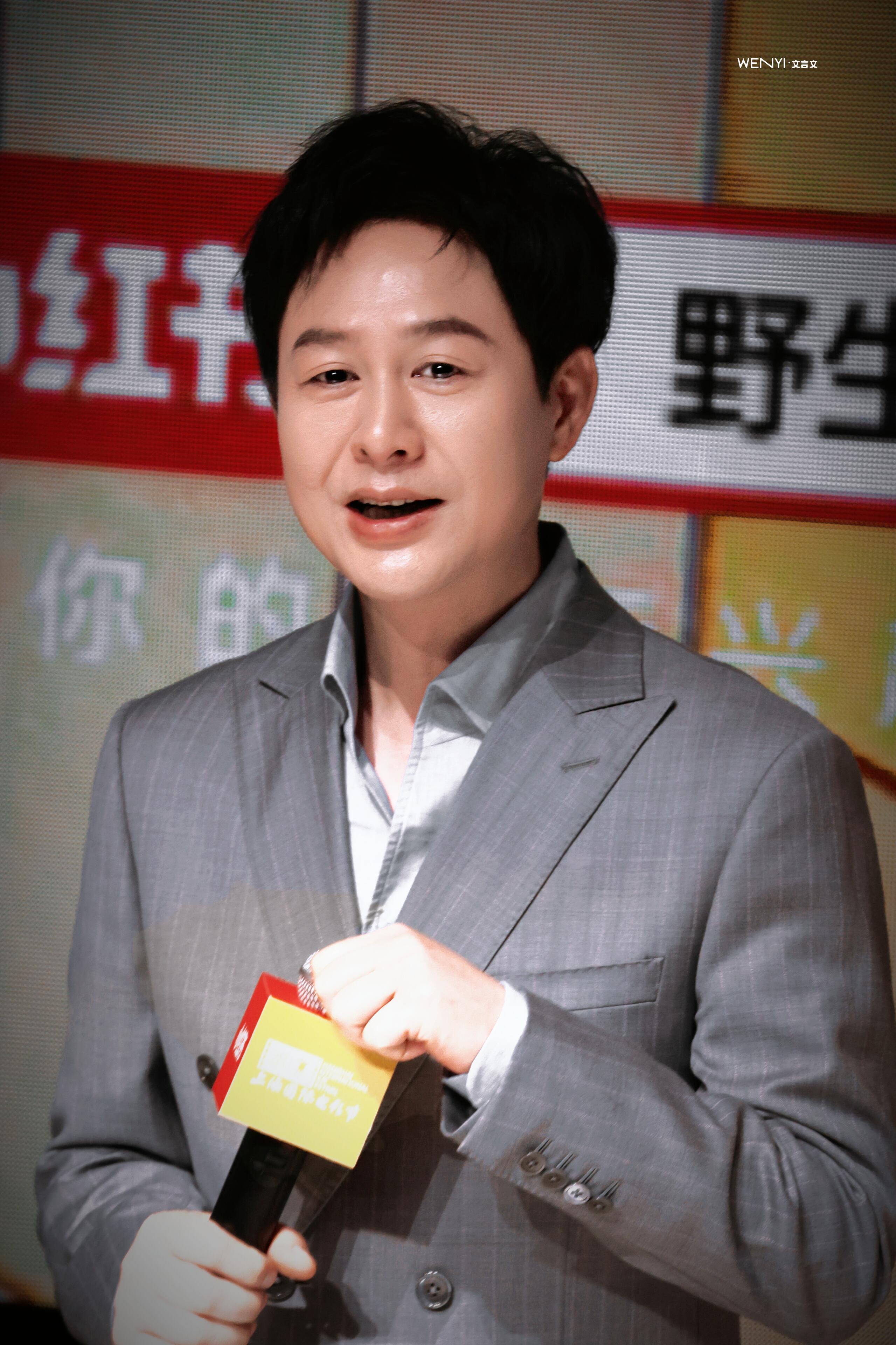 翁子光聊张颂文表演给多种答案翁子光说纸盒藏迷拍的是人 导演说张颂文的表演给多种答