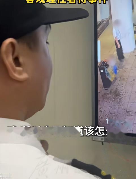 顺德渔村事件尘埃落定了，有人心疼孩子，有人替宝妈说话，也有人担心门店生意。可有多