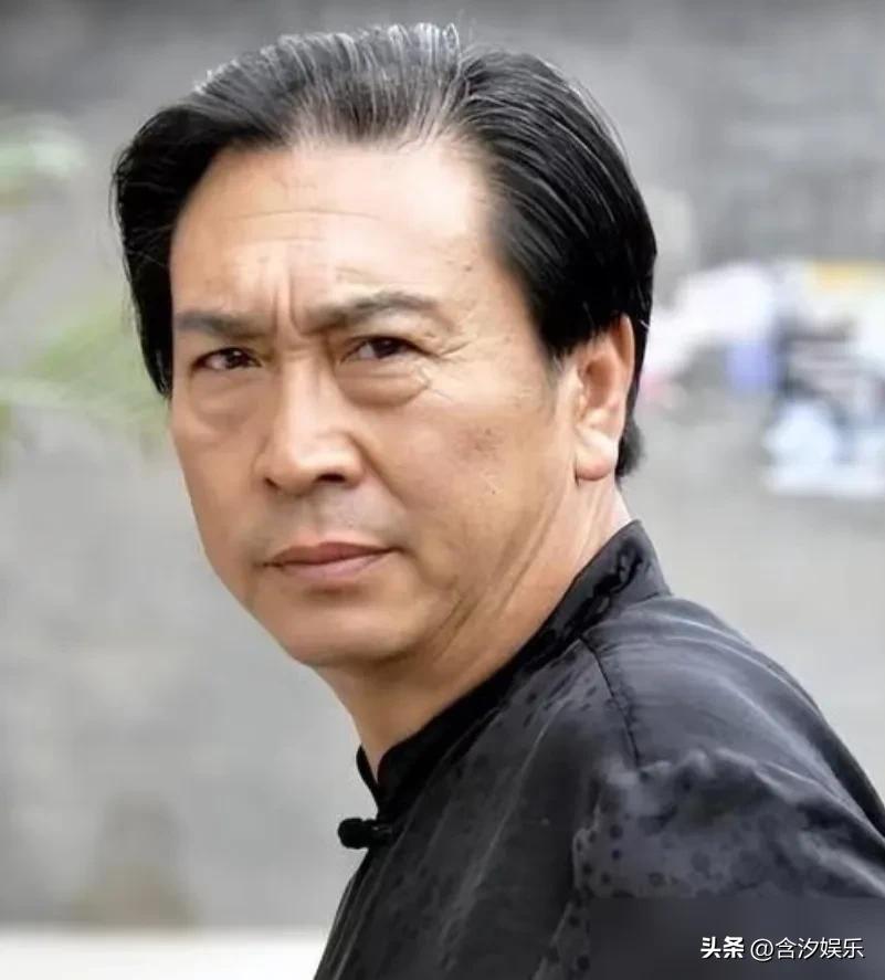 陈晓旭临终前，给前夫打了3小时电话。电话里，两人泣不成声。她说，我太像林黛玉，棱