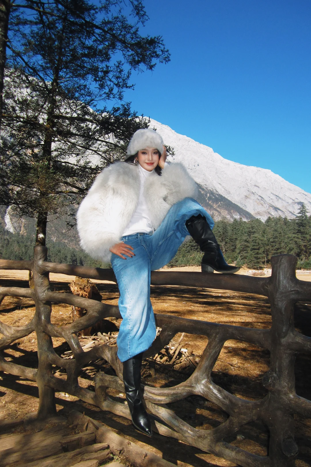 遇蓝月谷 见云杉坪🌲🪵🏔️