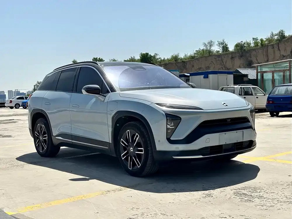 蔚来 ES7 高端纯电中型SUV：三分钟极速换电彻底告别充电等待，全系空气悬架+