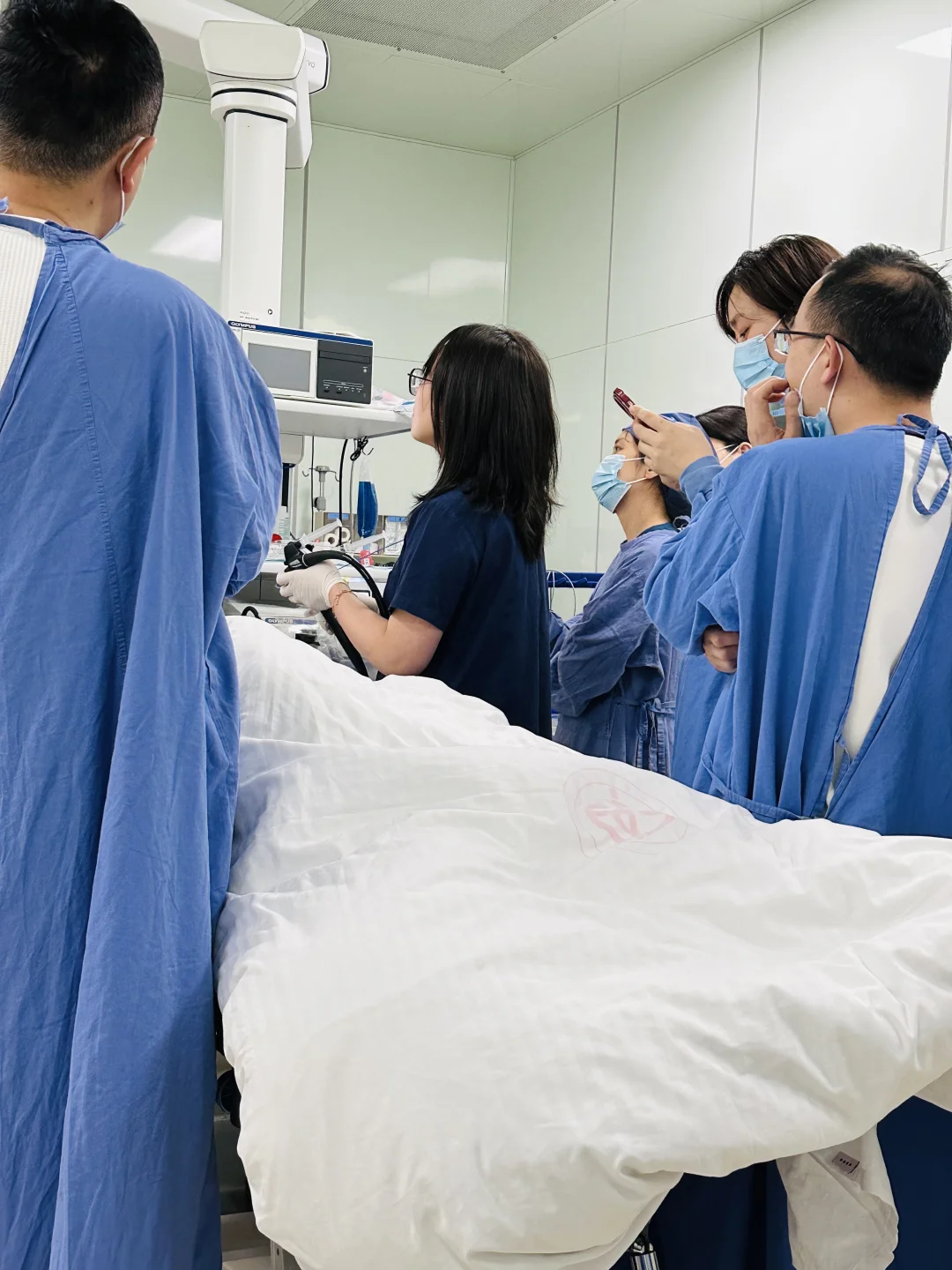 年轻女性保“胃”战