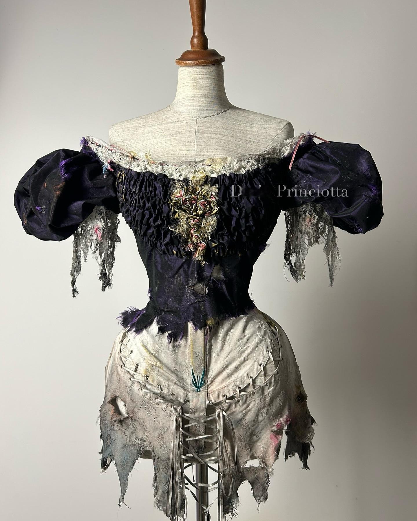 DARIO PRINCIOTTA Couture 腐烂的艺术是死去的飘荡幽灵穿的