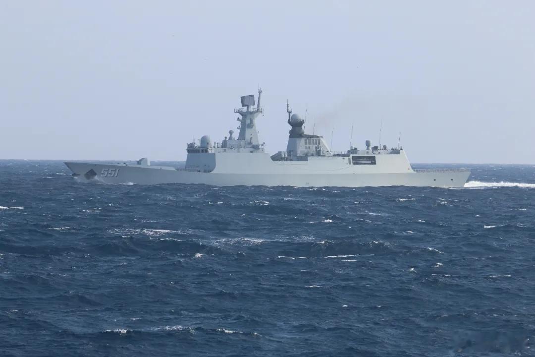 南海舰队某护卫舰支队的551舰 ​​​