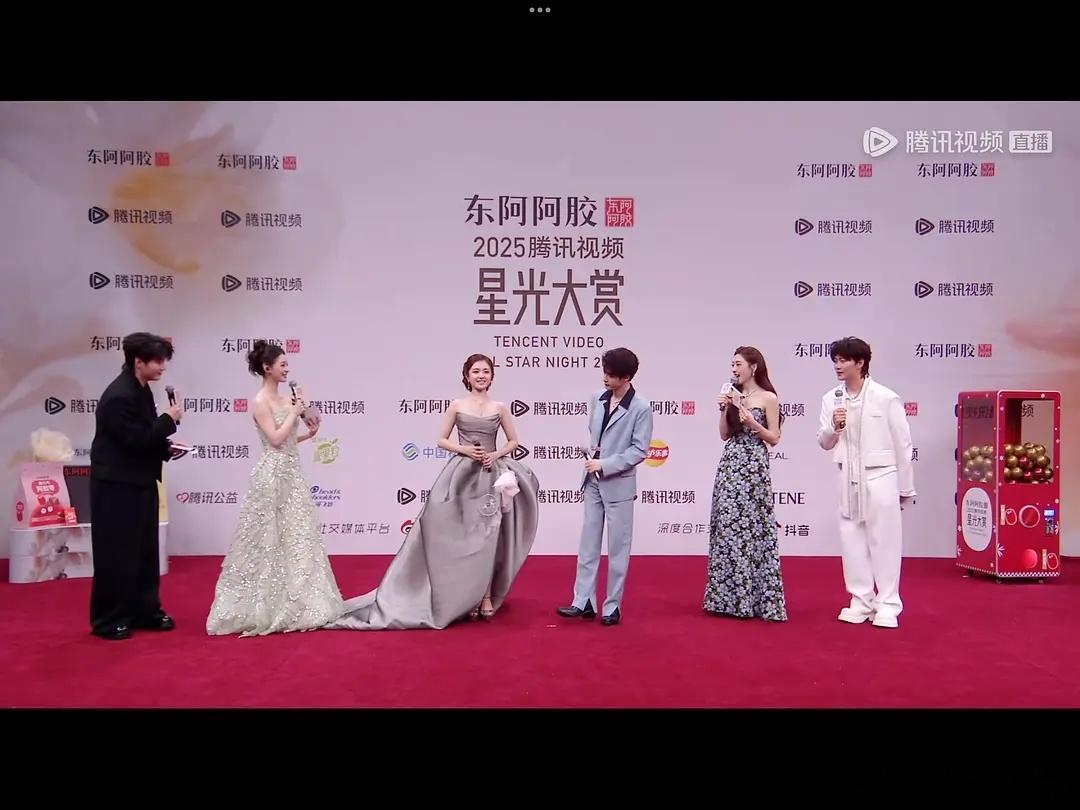 孙乐言今天挺美的，个子好高啊，我喜欢高妹 