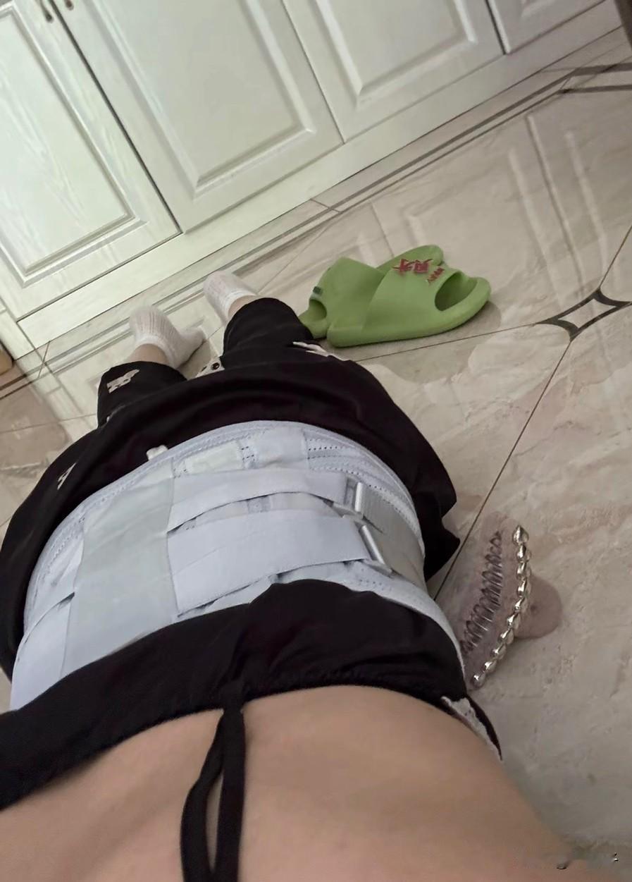 腰疼真的治不好，只能养的没有症状。一个腰疼了9年的人，前几年只是腰困，以为是腰肌