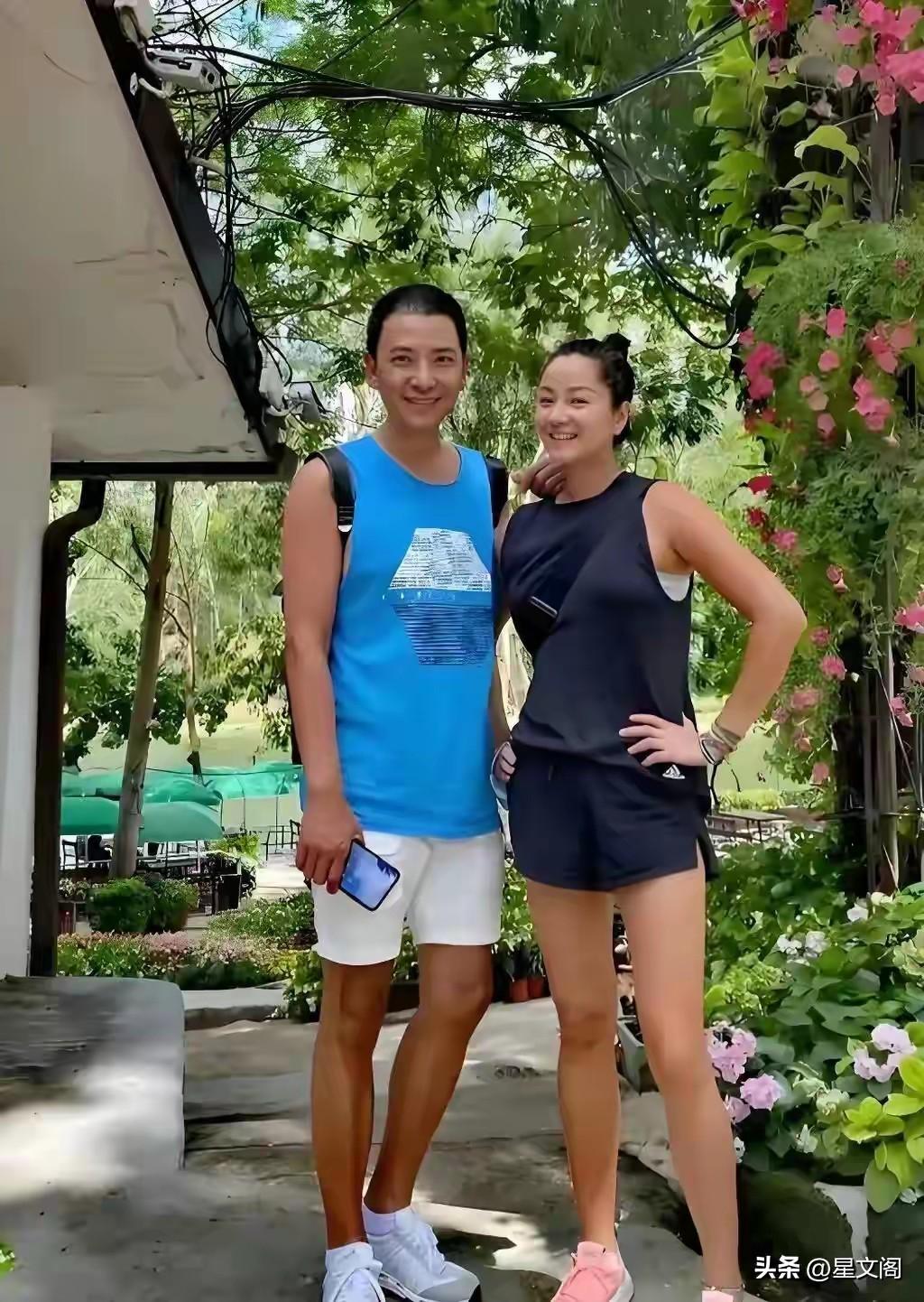 没想到瞿颖和他居然是这种关系
…

瞿颖说她在泰国清迈每天清晨就开始做有氧运动，