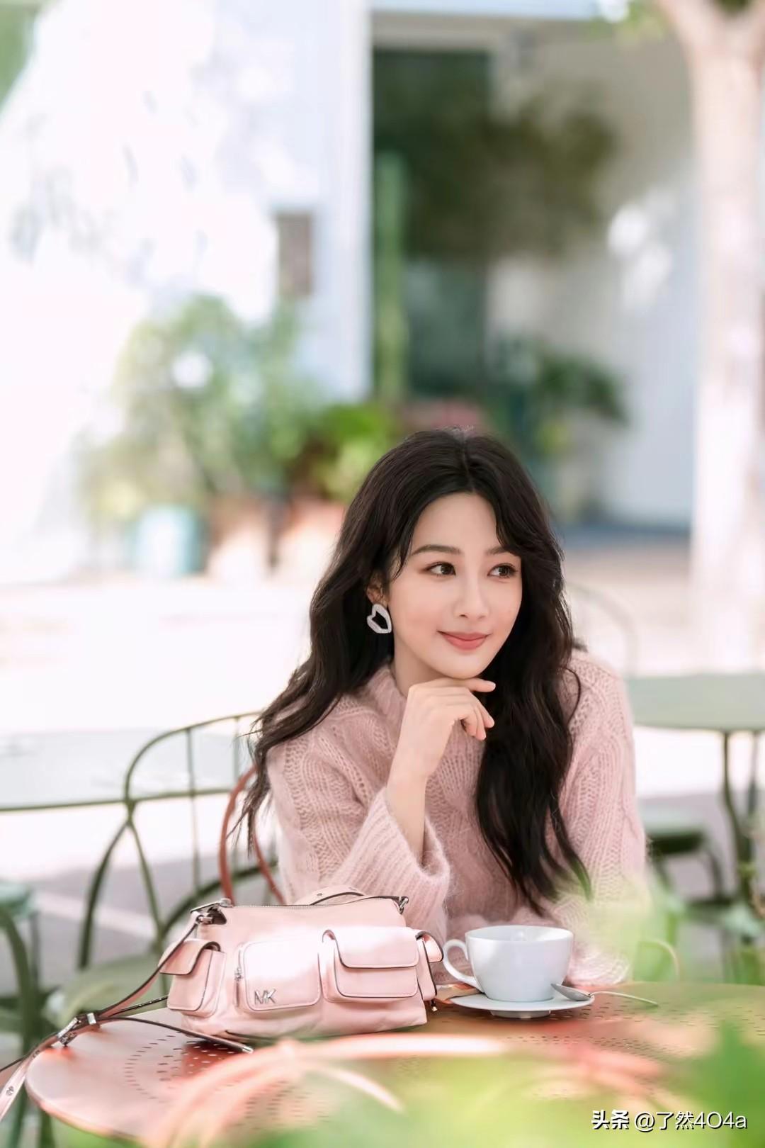如何评价杨紫获白玉兰奖最佳女主角杨紫拿下白玉兰视后实至名归，她也是该奖项首位90