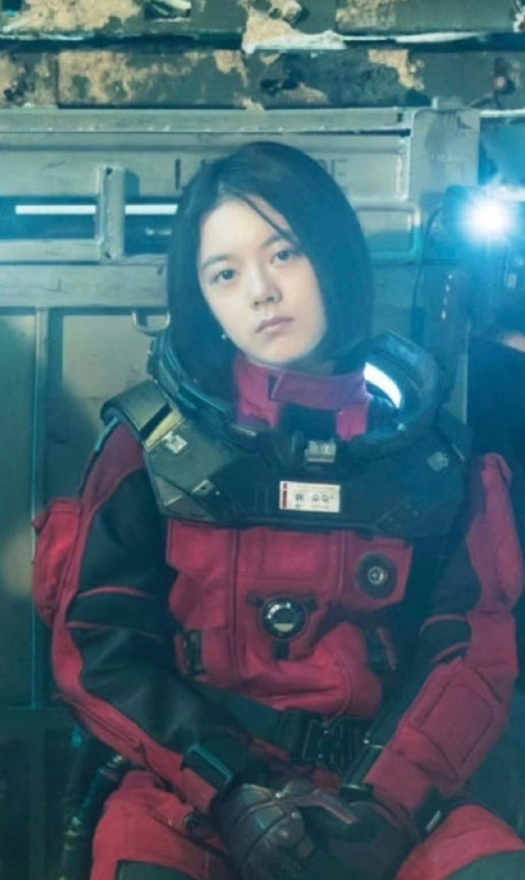 赵今麦流浪地球3造型好家伙！赵今麦在流浪地球3里一看就是有大场面的造型啊！有谁还