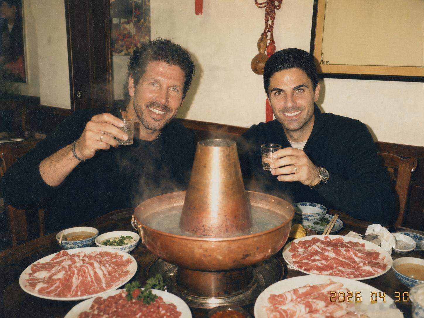 今天比赛太精彩，备不住首回合进球都进完了，那么明天的.... 马竞vs阿森纳巴黎