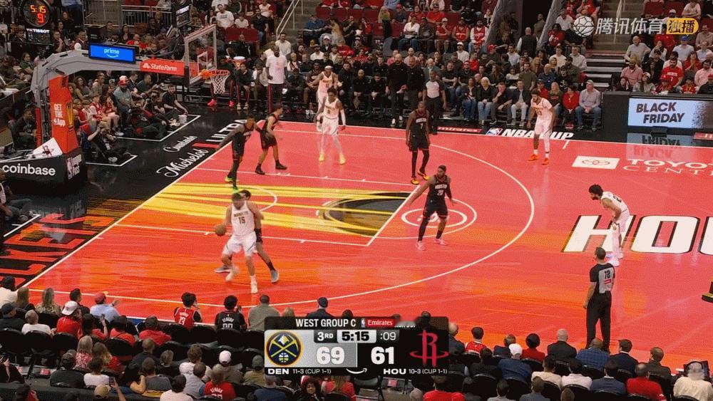 在任何领域里，天才的存在，教是教不出来的……约基奇传对侧底角的球，用正手传我们就