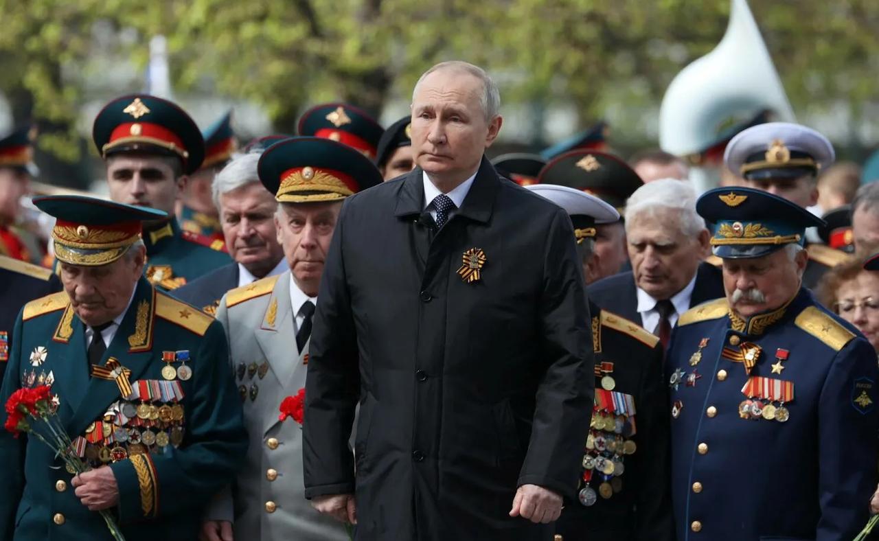 弗拉基米尔普京:

帮助支持加沙人民是我们的神圣职责。义不容辞、责无旁贷。。(信