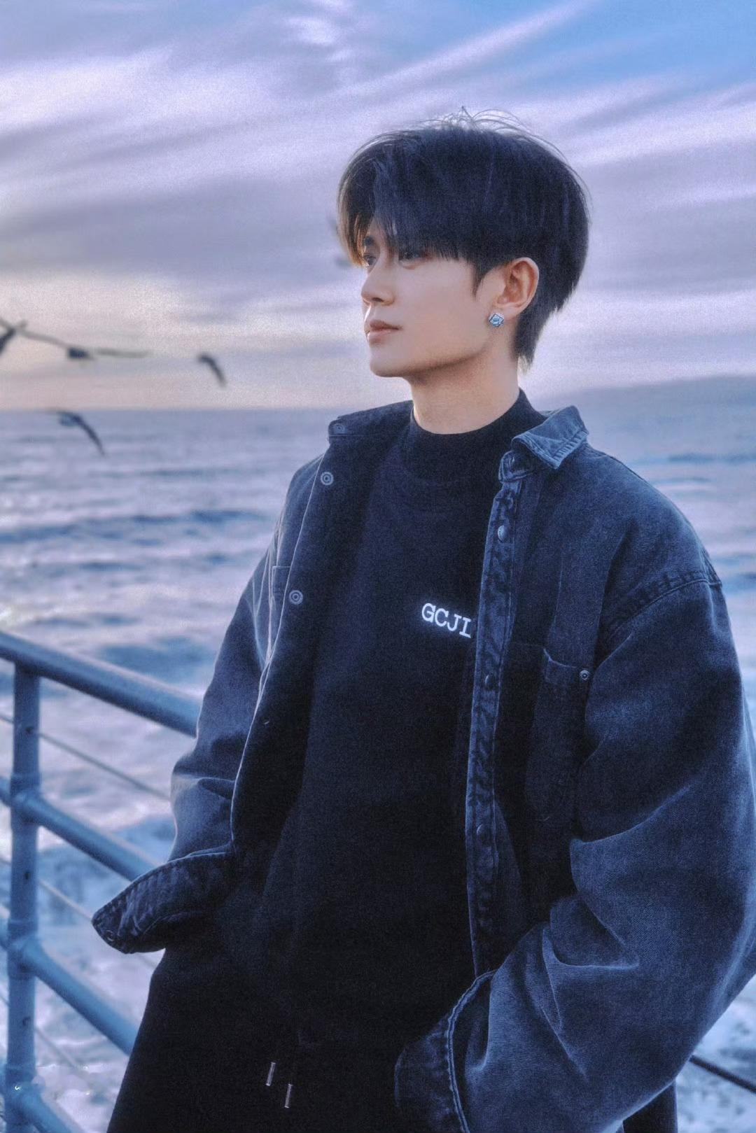 任嘉伦[超话]  4❥❥——𖠿𖥧𖥣｡˚🪁˚𝙍 .𝘼𝙡𝙡𝙚𝙣 