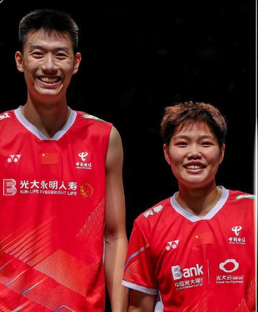 #和安踏一起为中国队加油#羽毛球小组赛，冯彦哲/黄东萍两连胜
北京时间今天下午，