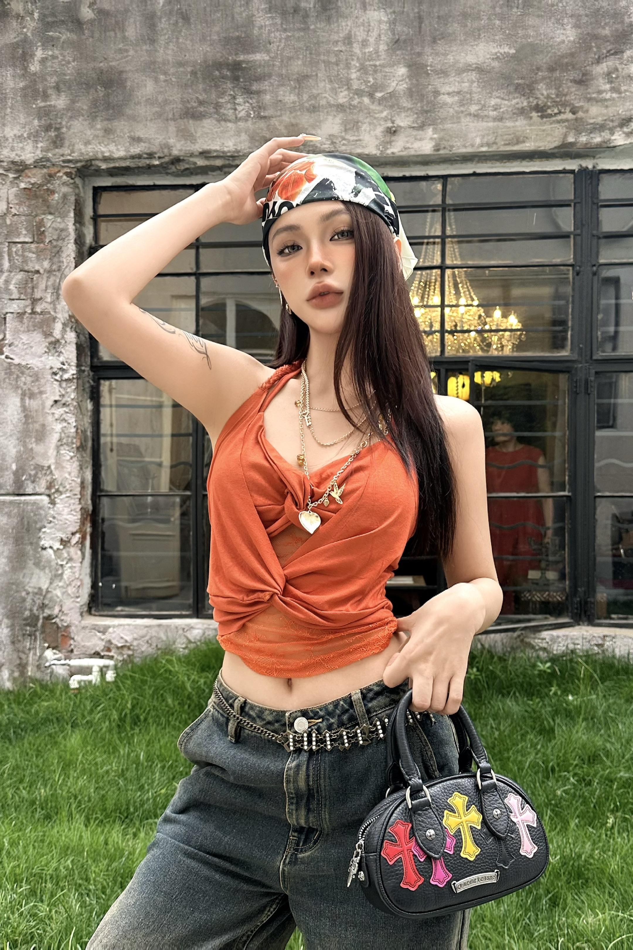 我猜你应该是个Model