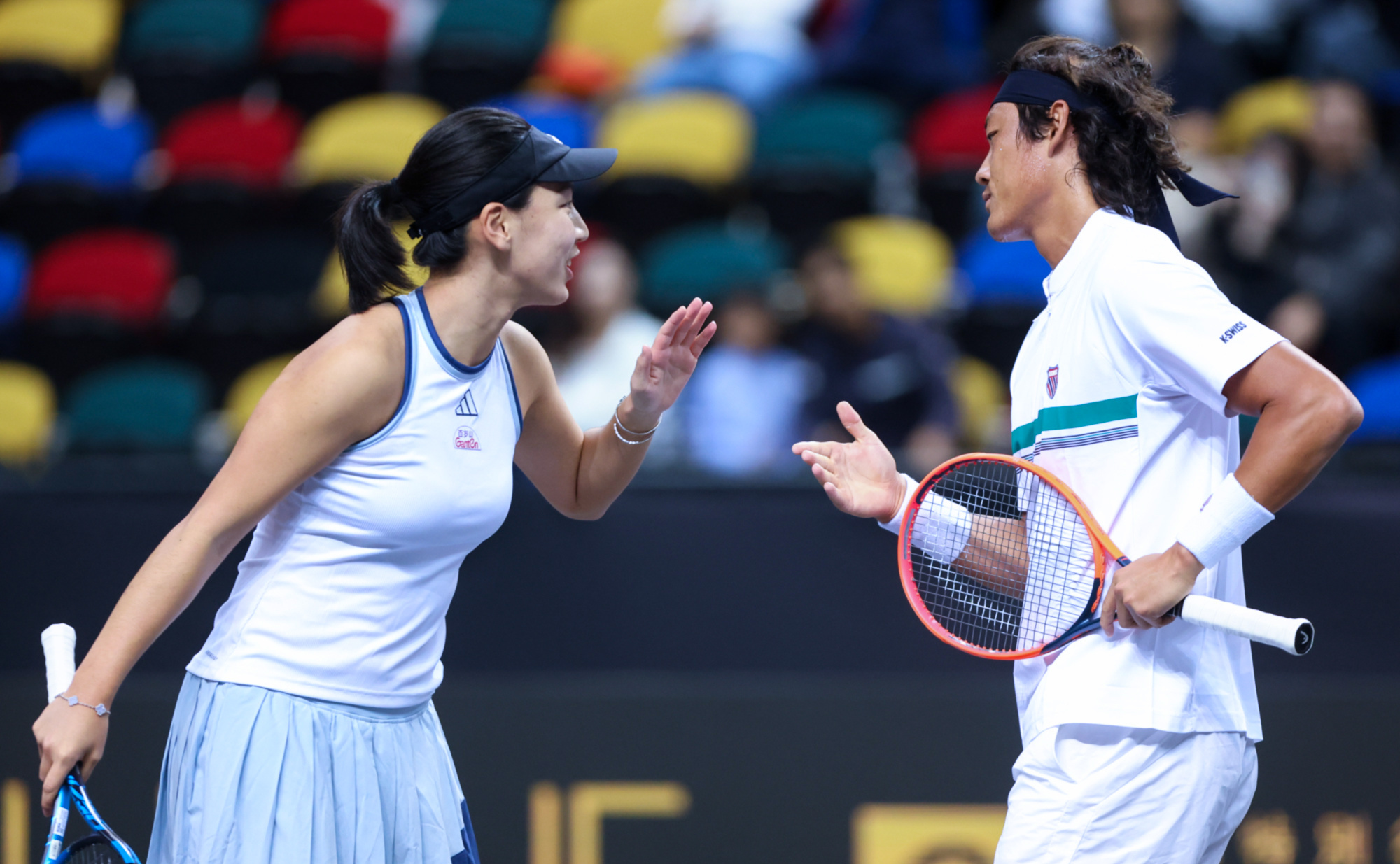 #郑钦文vs王欣瑜# ​​​昔日天才少女对决来了，史上首次WTA1000半决赛的