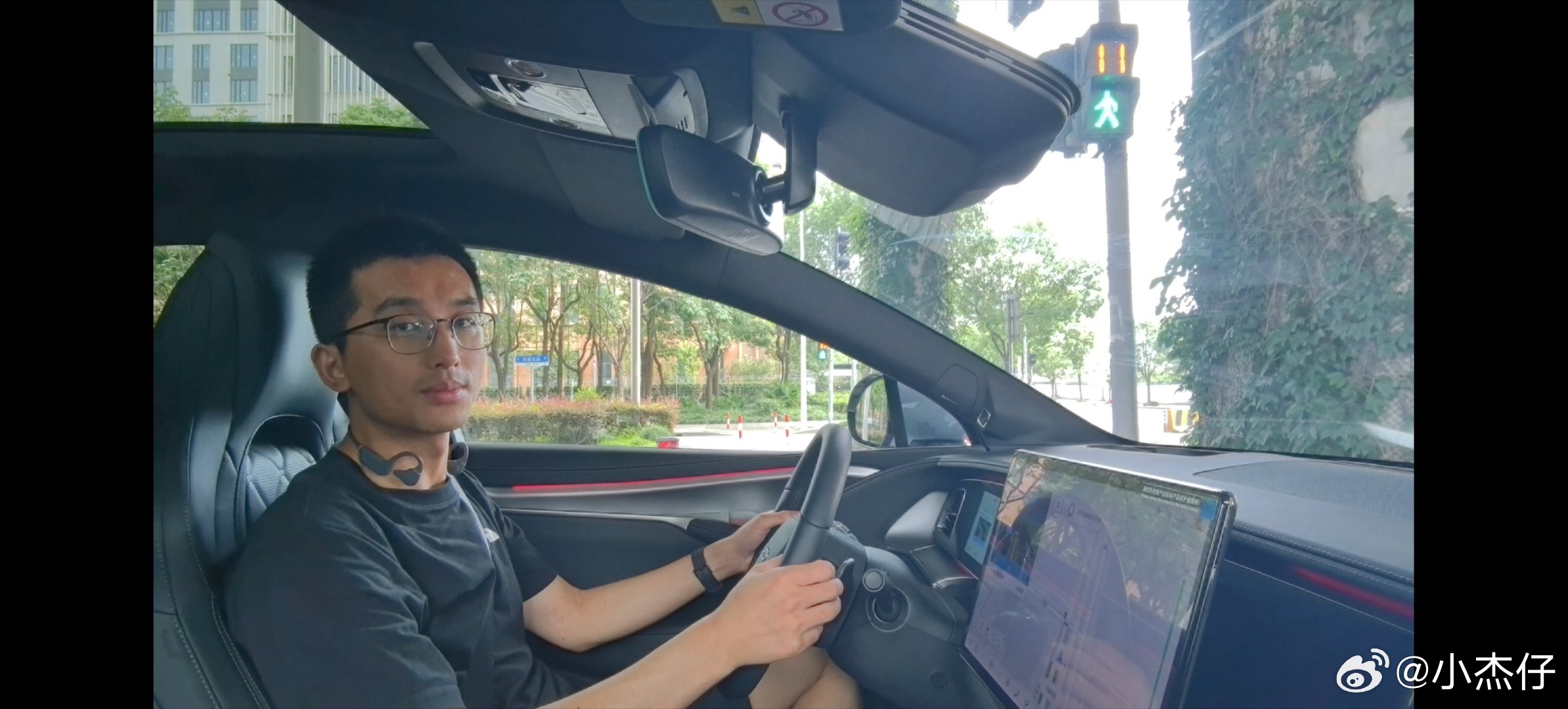 有迪子车主好奇，天神之眼ota后什么个效果？比如智驾的激进程度、通行效率优先、变