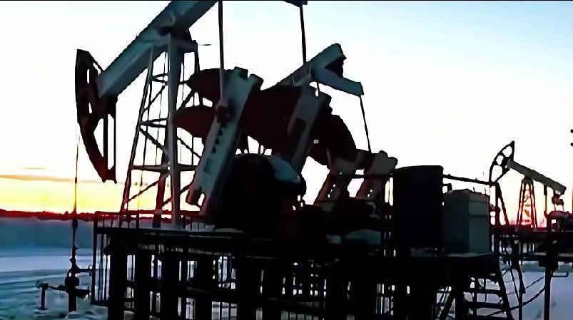 美国欺人太甚
12月20日美国在委内瑞拉附近水域，强行扣押向中国运油的“世纪号”