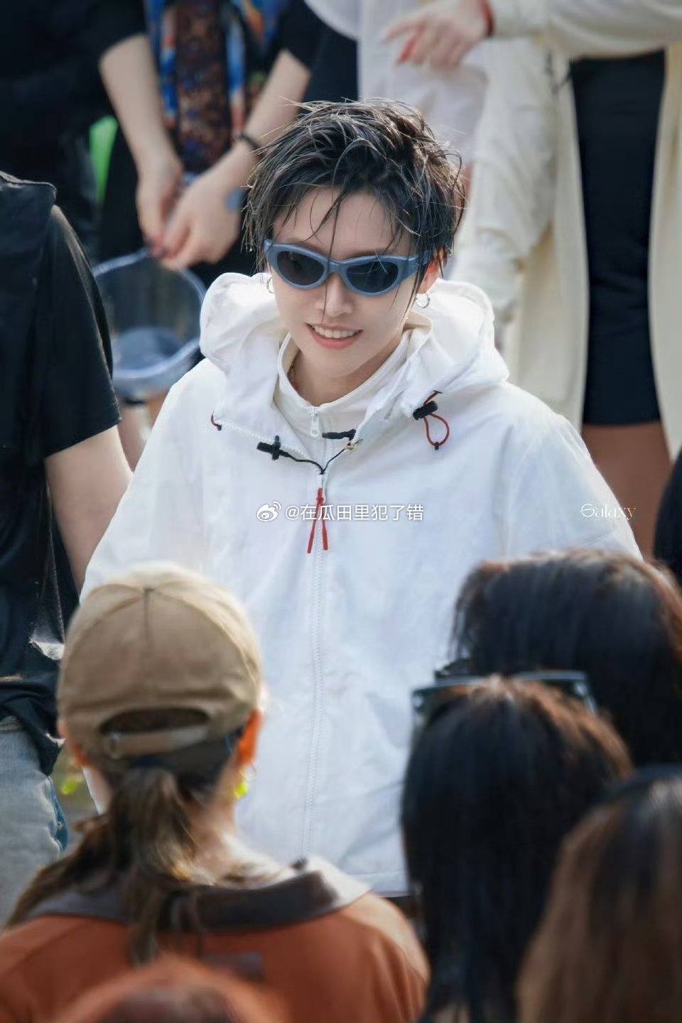 刘雨昕音你而来眼镜昕和湿发昕