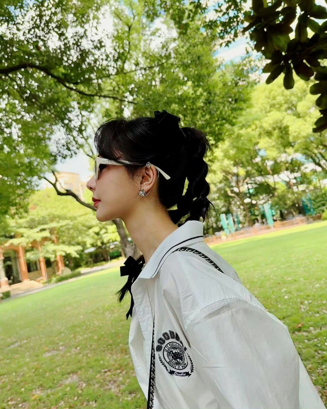 #杨紫[超话]##杨紫小夭# [心]#杨紫长相思# 充盈内心，丰富自我，内心的强