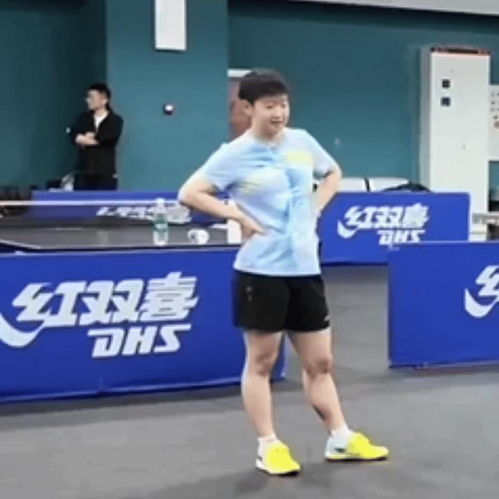 一莎当先哈哈哈 