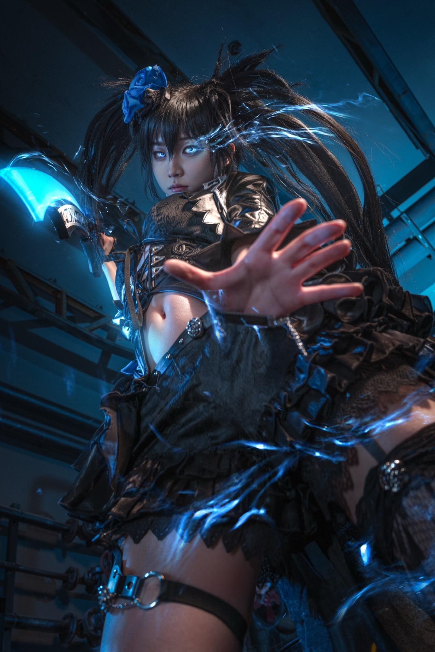 “用我左眼的火焰燃尽一切黑暗” 出镜coser:  黑岩射手十五周年纪...